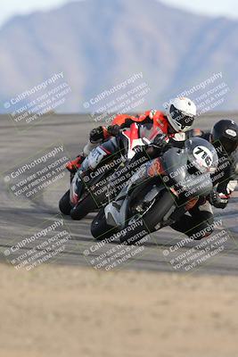 media/Nov-16-2025-Race Pace (Sun) [[8c5fa54630]]/Verified Riders/8-Turn 12 (120pm)/